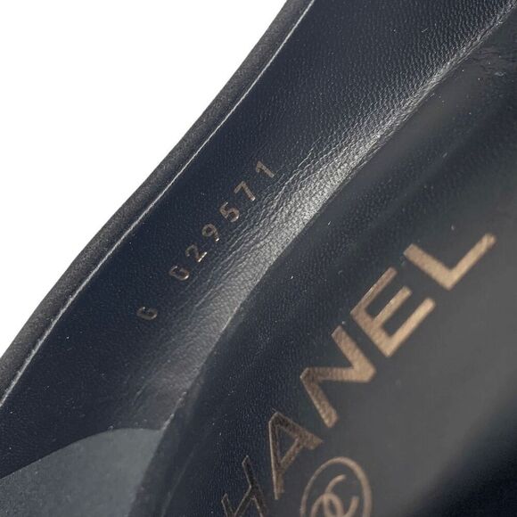 Chanel Interlocking CC Logo Black Fabric Pumps EU 38 US 7-7.5 Cap Toe High Heels - Picture 9 of 12